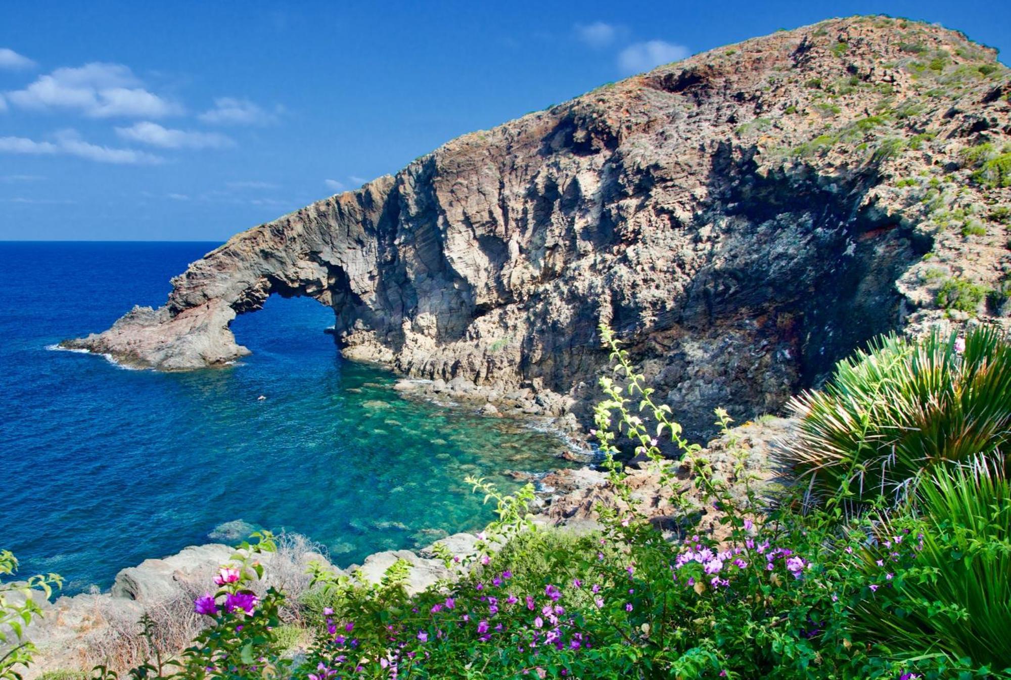 Le Case Di Ciccio - Casa Girasole Pantelleria Exteriör bild